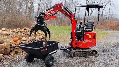 groundhog mini excavator reviews|bh14g 2 with side swing.